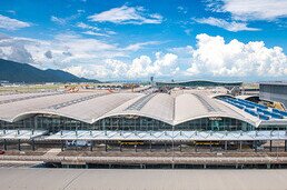 Hong Kong Airport, Wang Fuk Court fire